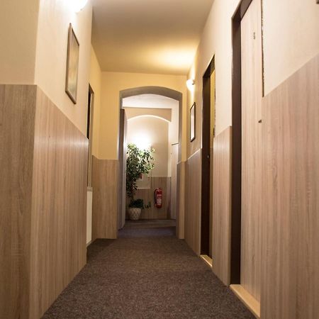 Penzion Krmelec Chrudim Esterno foto