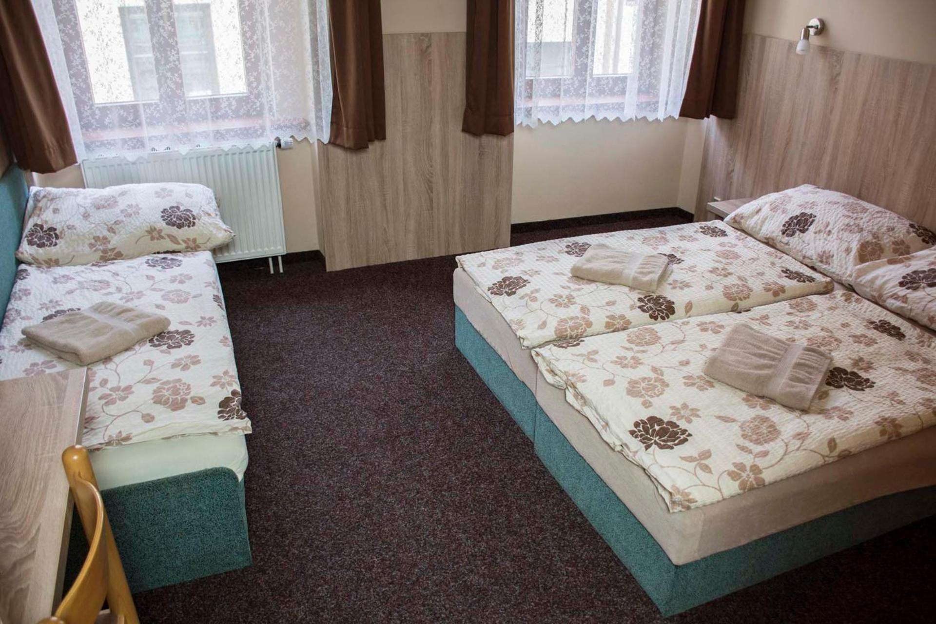 Penzion Krmelec Chrudim Esterno foto